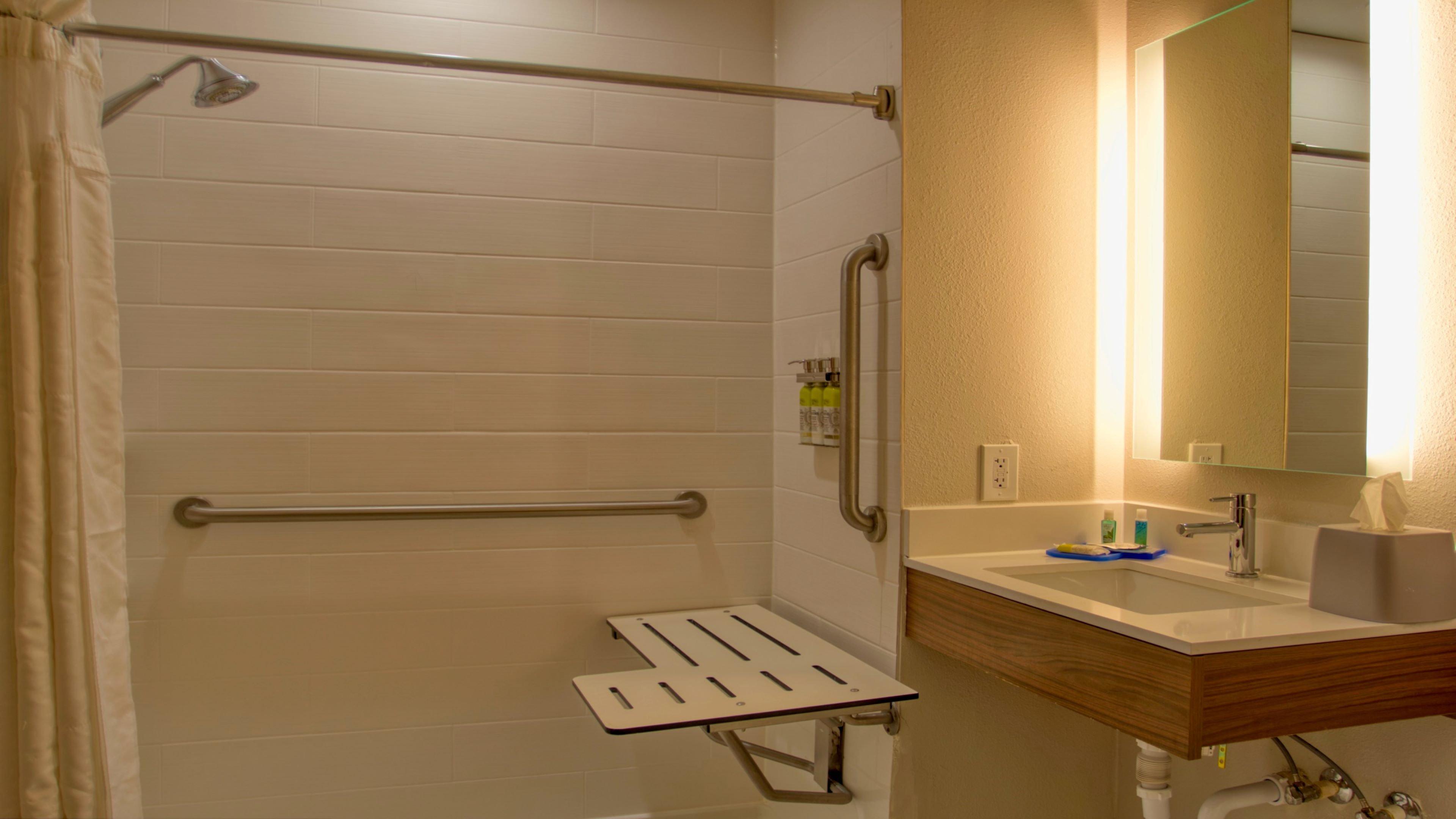 Holiday Inn Express Hotel & Suites Byram By Ihg Exterior photo