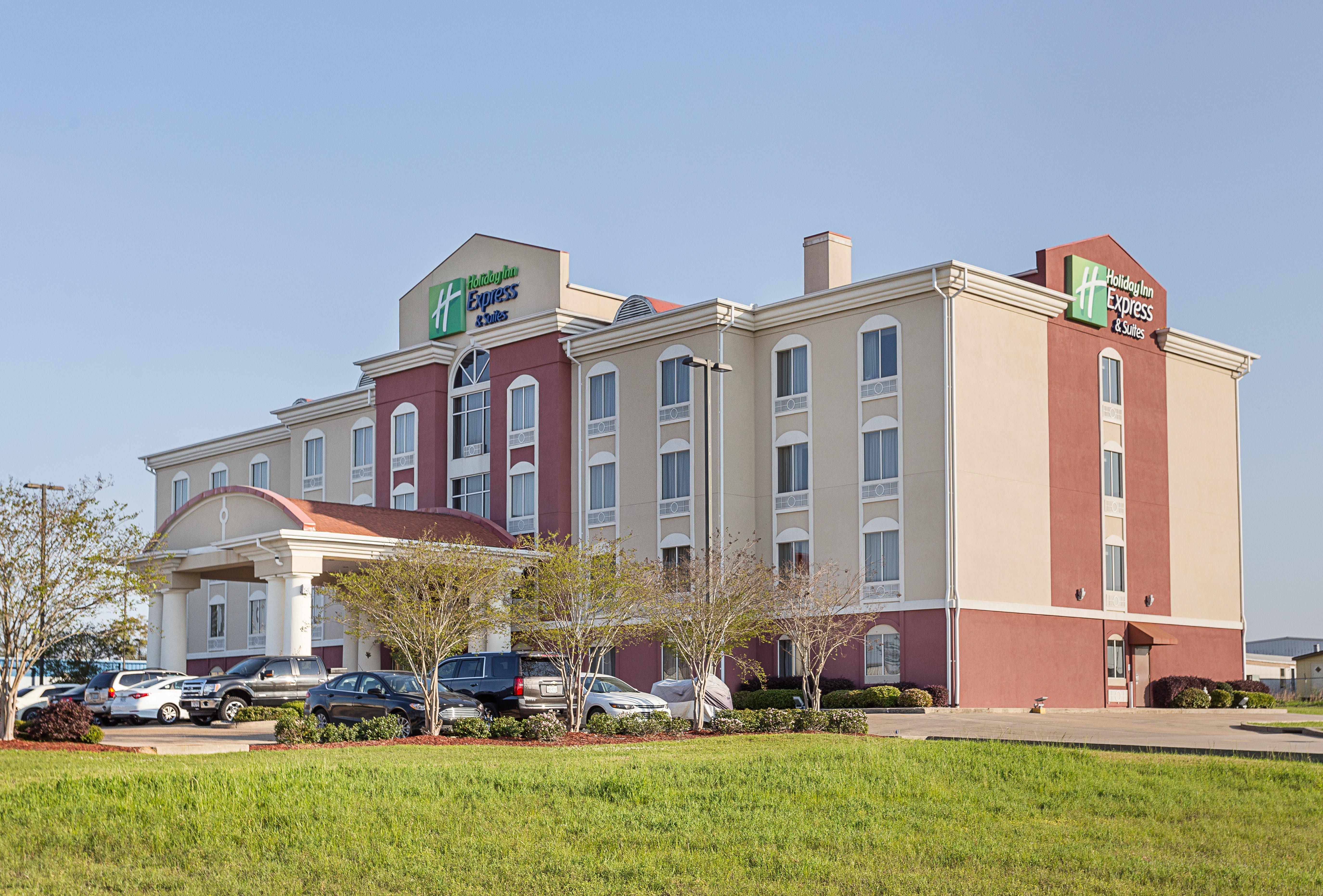 Holiday Inn Express Hotel & Suites Byram By Ihg Exterior photo